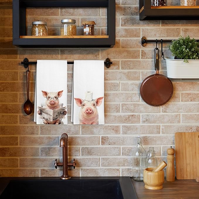 Funny Pig Hand Towels for Bathroom Washroom Decor, Pigs Lovers Gifts Decorative Hand Towels Set of 2, Funny Farm Animals Pig Dish Tea Towels for Kitchen Farmhouse Cabin Decor, 16x24 Inch