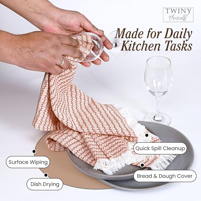 TWINY threads Kitchen Dish Towel Chevron Weave, Premium Large 100% Cotton Kitchen Linen Set, Dish Rags and Wash Rags, Absorbent Quick Drying, Washable Reusable, Pack of 4, 16 x 26 Inch, Rust