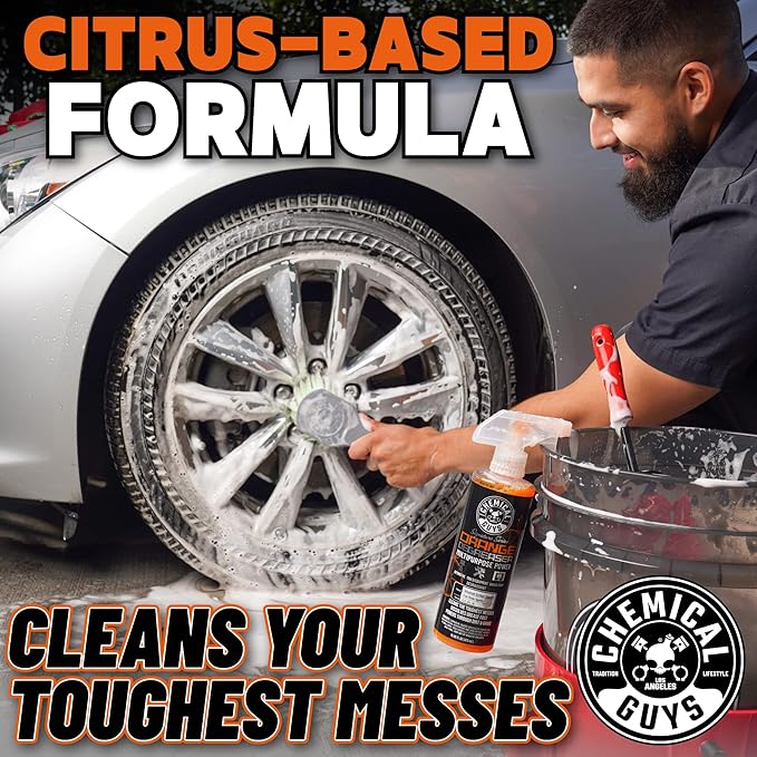 Chemical Guys CLD_201B Signature Series Orange Degreaser, Multipurpose Power, Safe for Cars, Trucks, SUVs, Motorcycles, RVs & More, 128 fl oz (1 Gallon) with 16 oz. Spray Bottle (2 Item Bundle)