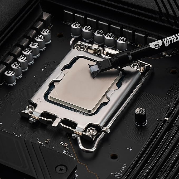 Thermal Grizzly - Duronaut - 6 Gram - Enhanced Durability & High Performance Thermal Paste - for Maximum Conductivity While Overclocking CPU/GPU/PS4/PS5/Xbox with 12 Cleaning Wipes 6 Wet & 6 Dry