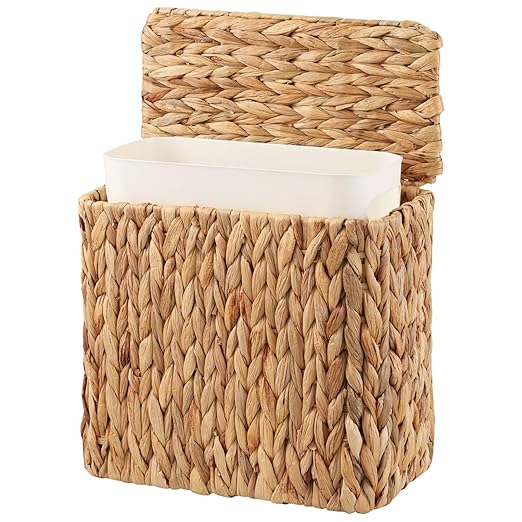 Wicker Trash Can with Lid and Liner, Bathroom Trash Can with Lid, Natural Water Hyacinth Wicker Waste Basket, Boho Rattan Garbage Wastebasket for Bedroom Living Room Office Kitchen