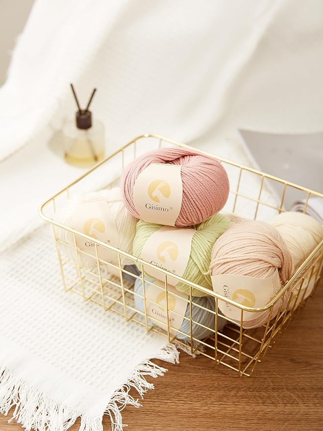 100% Merino Wool Yarn, 6-Ply Luxurious and Soft Yarn for Hand Knitting & Crocheting, 1.76 OZ/50g, 127 yds/116 Meters (Light Pink, 1 Ball)