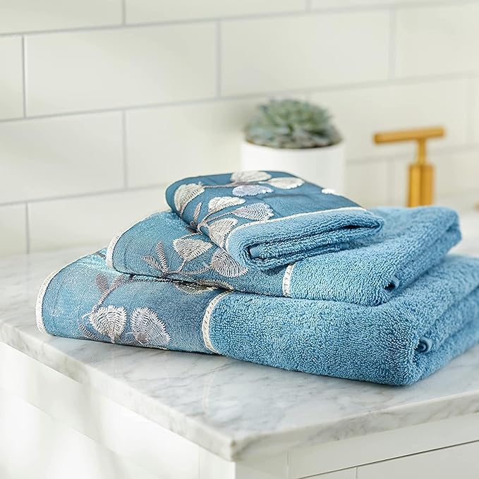 Zahari Home Capri Modern Bathroom Towel Set - 3 Piece Set, Bath Towel, Hand Towel and Wash Towel - Classic Luxury Contemporary Decor - Beautiful Bath Ensemble - Unique Royal Blue