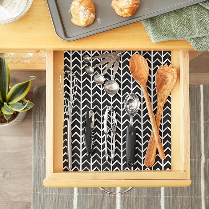 DII Fridge Liner Collection Non-Adhesive, Cut to Fit, 12x24, Black Herringbone, 6 Piece