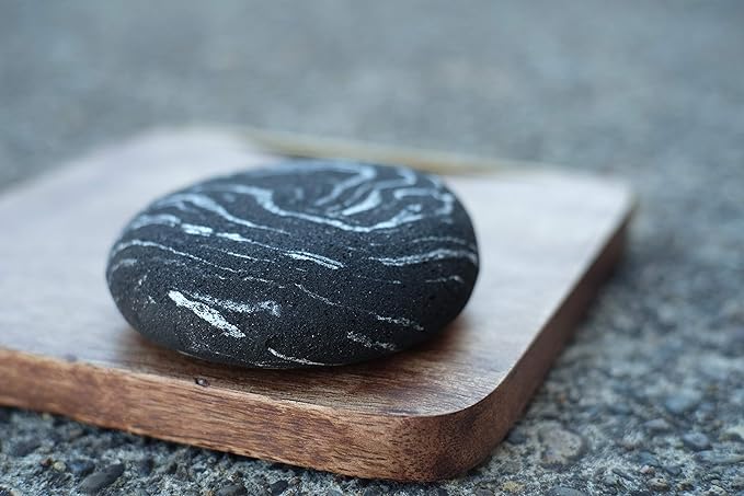 Chada Magic Rocks: Charcoal Air Freshener, No Chemicals,100% Activated Tropical Charcoal, Fragrance-Free Deodorizer, Natural Room Odor Eliminator, Neutralizer,Absorb Smoke Smell,1x180g