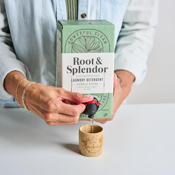 Root & Splendor Ultra Concentrated Non Toxic Laundry Detergent Liquid - Plant Based & Eco Friendly Enzymatic Laundry Soap, Humble Scent, 1.5 Liter, 101 Loads