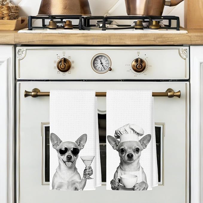 Funny Chihuahua Kitchen Towels Set of 2, Dog Kitchen Bar Accessories, Dog Chef Gifts for Women Decorative Hand Towels for Kitchen Decor, Chihuahua Lovers Dish Tea Towel, 16x24 Inch