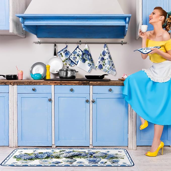 Fanfanwin 10 Pcs Blue and White Porcelain Chinoiserie Kitchen Decor Set Hydrangea Kitchen Towels Oven Mitts Pot Holders Hydrangea Rugs and Mats for Cooking Baking Mom Gift Home Decor