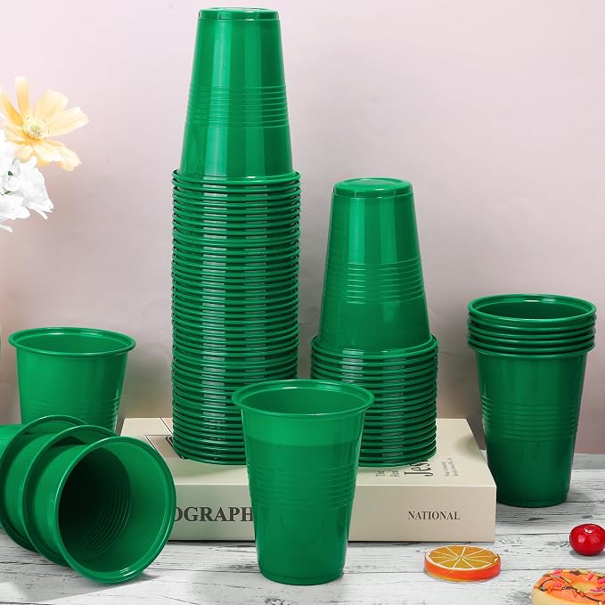 Kochorie 50 Pack Disposable Plastic Cups 16 Oz Solid Color Drinking Cups Party Supplies Strong and Sturdy Drinkware Cup For Birthday, Wedding, Christmas, Halloween & Daily Use, Green