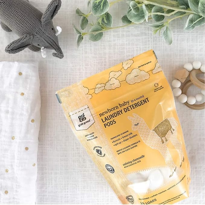Grab Green Newborn Baby Laundry Detergent Pods, 60 Count, Chamomile | Plant & Mineral-Based; No Harsh Chemicals; Velcro Closure; Stain Remover; Newborn Laundry (0-4 months)