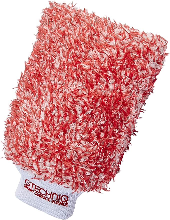 Gtechniq Essential Wash Accessory Kit - Microfiber Drying Towel & Micofiber Wash Mitt