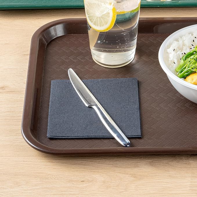 Restaurantware Moderna 7.3 Inch Disposable Knives 250 Recyclable Plastic Knives - Crack-Resistant For All Types Of Meals Silver Plastic Cutlery