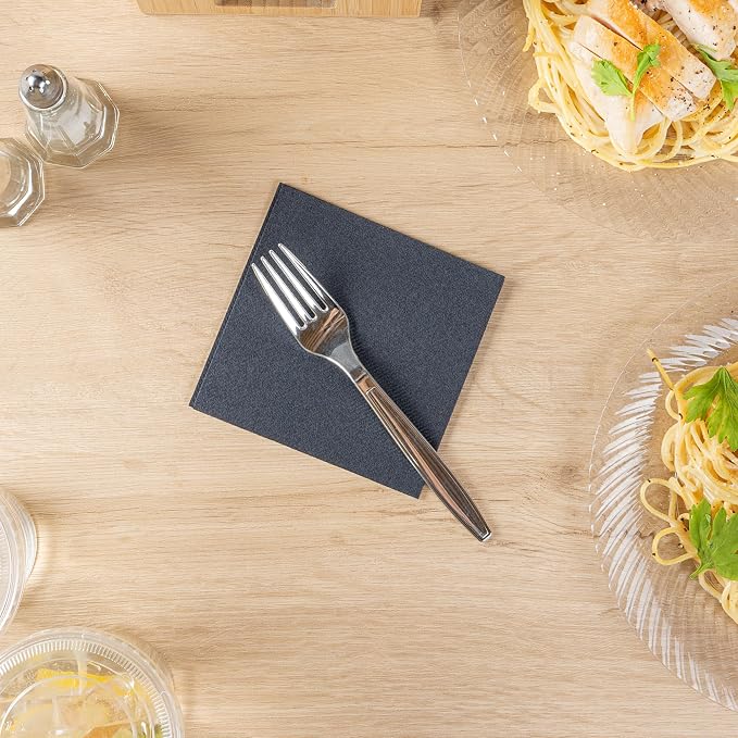 Restaurantware Moderna 7.3 Inch Disposable Forks 250 Recyclable Plastic Cutlery - Crack-Resistant For All Types Of Meals Silver Plastic Party Forks
