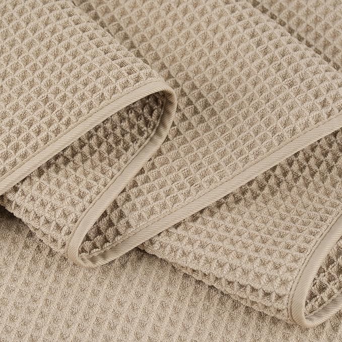 POLYTE 430 GSM Microfiber Oversize Quick Dry Lint Free Bath Towel, 60 x 30 in, 4 Pack (Waffle Weave)
